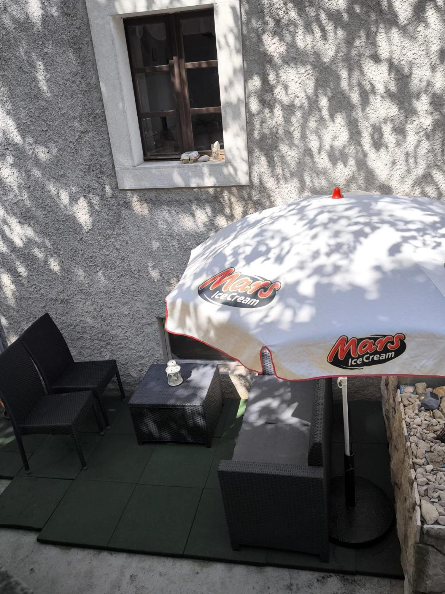 Studio Apartman Nona Angela-Valun Cres Exterior foto